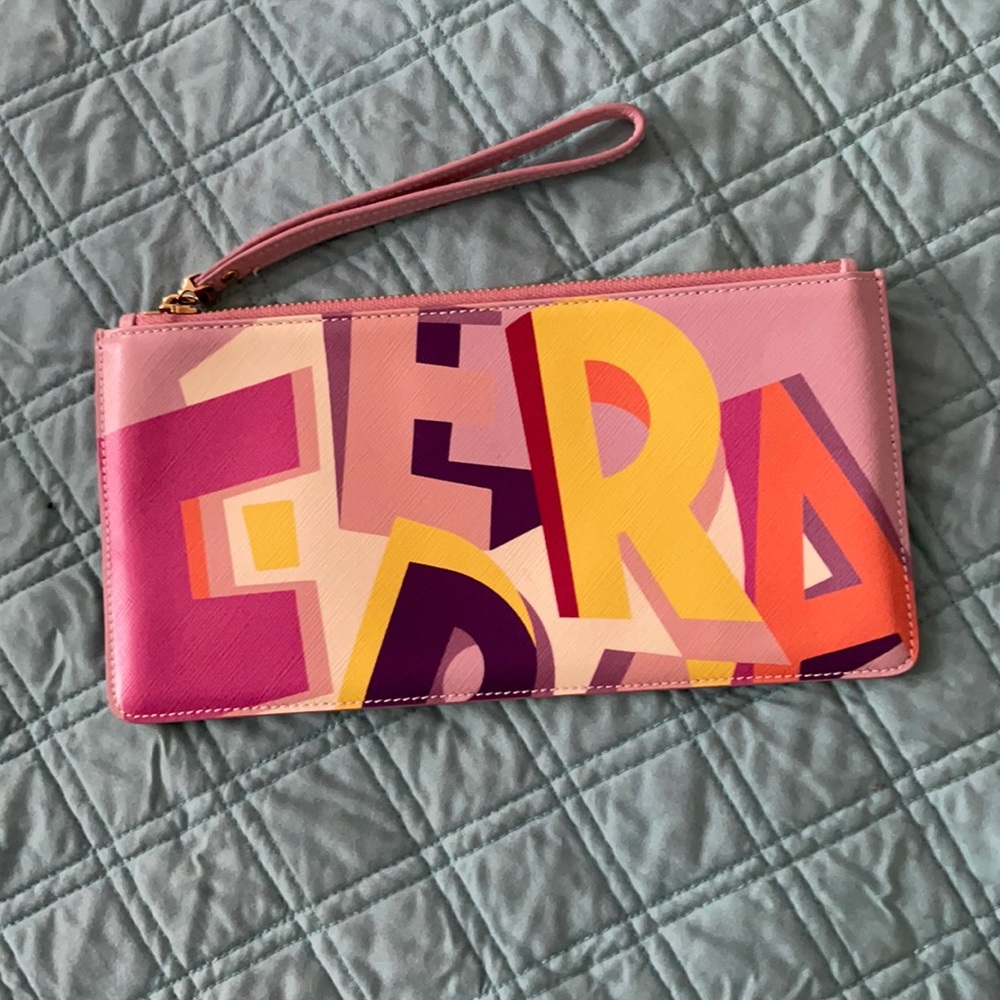 Women’s clutch